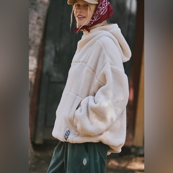 NWT FREE PEOPLE MOVEMENT Scout It Out Fleece Pullover | Birch Tree MSRP $148 - Picture 1 of 10